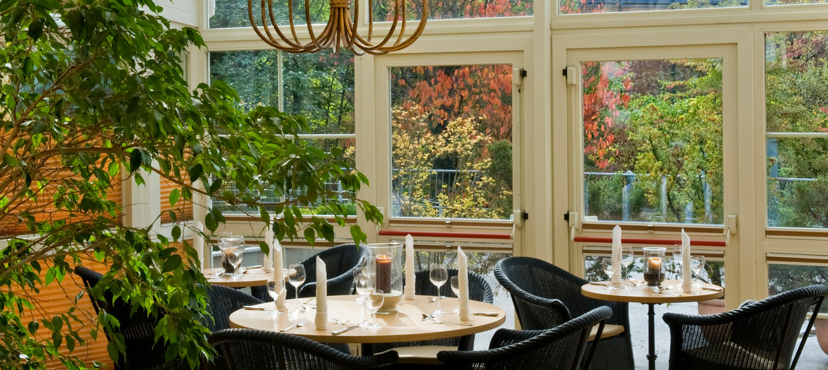 TRYP by Wyndham Rosenheim Hotel winter garden